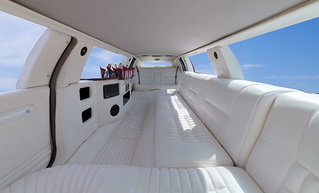 Stretchlimo Lincoln Excalibur 1 innen